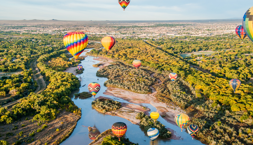 Baloons over Rio Grande in Albuquerque New Mexico 
