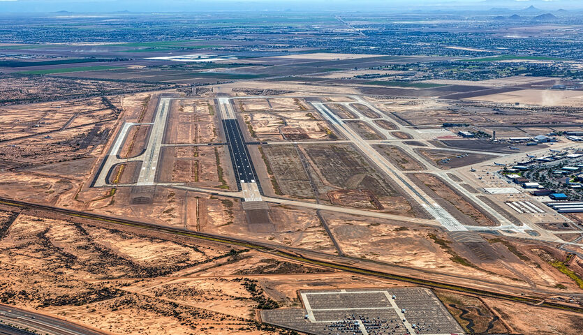 phoenix mesa gateway airport
