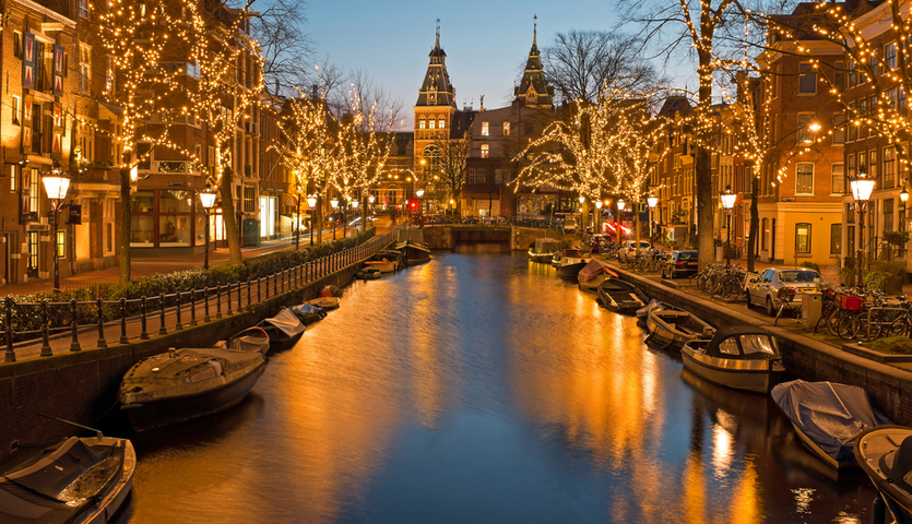 amsterdam-canals-winter-lighting